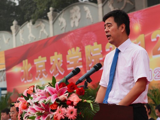 姚山,男,1979年出生,博士,副教授,北京农学院计算机与信息工程学院党
